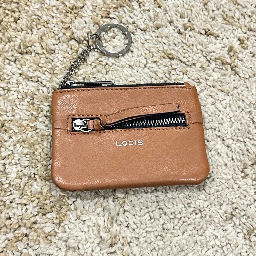 LODIS Luxury 1965 Ellie Series Leather Card & Coin Wallet Keychain NWOT